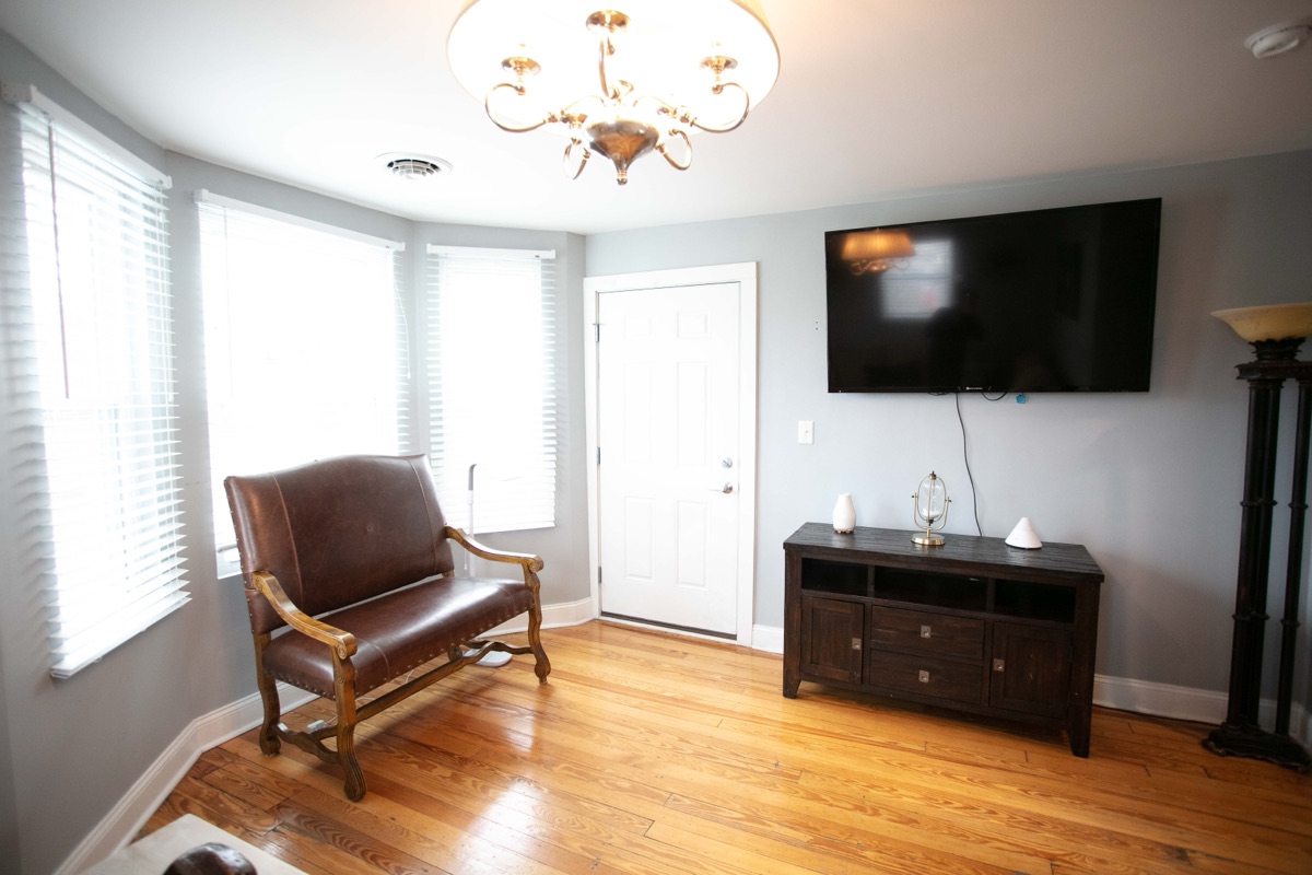 801 Campbell — Unit 1 interior